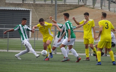 El Mercantil ho ha intentat de totes les maneres, però s'ha hagut de conformar amb l'empat. | Sergi Park