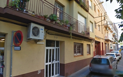 Imatge de l'edifici esquerdat per la pluja | Google Maps