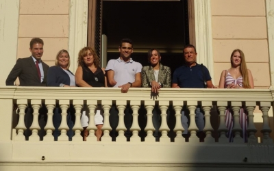 Fotografia final de l'acte institucional en homenatge a Óscar Salguero | Sergi Park