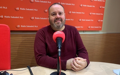 Joan Mena als estudis de Ràdio Sabadell | Mireia Sans