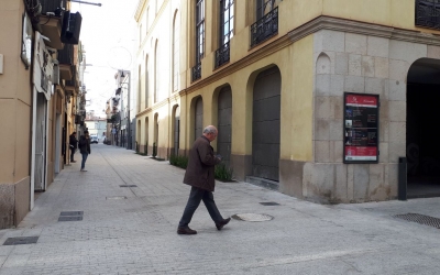El carrer Sant Pere, aquest migdia/ Karen Madrid