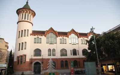 Imatge de l'edifici històric de l'antiga Caixa Sabadell on s'instal·larà ara la Bosch i Cardellach | Roger Benet