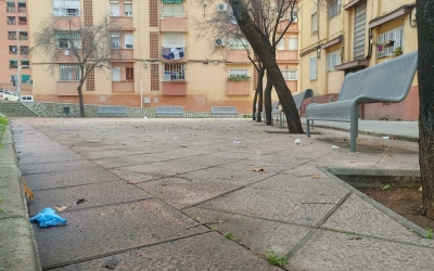 Restes del material utilitzat per la policia científica al carrer Doctor Balcells | Pere Gallifa