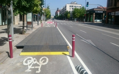 Carril bici de la Ronda Ponent/ Roger Benet