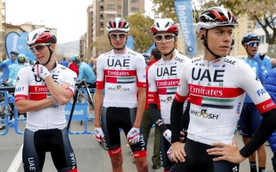 De la Cruz (dreta), amb el mallot de l'Emirates | BettiniPhoto - UAE Team Emirates
