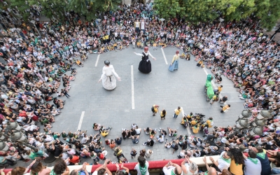 La plantada de gegants és un dels actes més multitudinaris de la festa