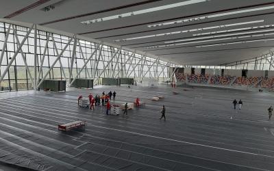 Imatge del muntatge de l'hospital temporal a la Pista Coberta | Ajuntament