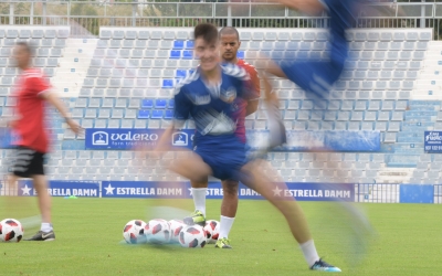 Atenta mirada de Juvenal Edjogo en un entrenament d'aquesta temporada | Roger Benet