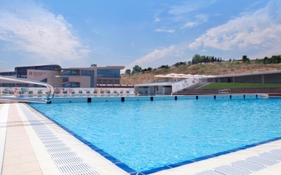 La piscina exterior de Can Llong seguirà tancada a partir de l'1 de juny | CNS