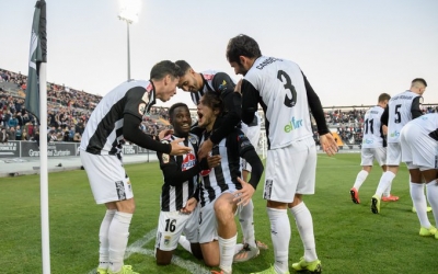 El Badajoz ha acabat amb els mateixos 49 punts que el Sabadell | @CDBadajoz