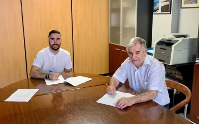 Llamas marxa a Industrias en qualitat de cedit | Industrias Santa Coloma