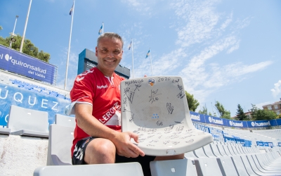 Bransuela, a la Nova Creu Alta amb la cadira | Roger Benet