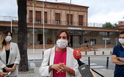 Sonia Sada, Marta Farrés i Pol Gibert a l'Hospital Taulí després de la reunió amb la direcció del centre | Cedida