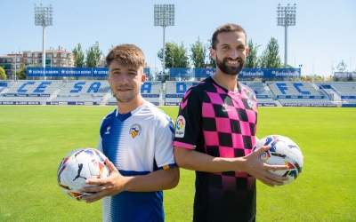 Aarón Rey i Grego Sierra han fet de models a la presentació | Roger Benet