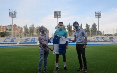 Juan Ibiza ja ha estat presentat acompanyat de Jose Manzanera i Bruno Batlle | CE Sabadell