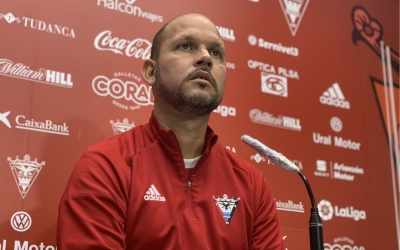 José Alberto López avui en roda de premsa | CD Mirandés