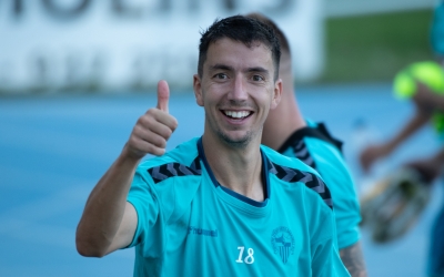 Senyal d'aprovació de Capó en un entrenament de la pretemporada | Roger Benet