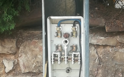 Un fanal manipulat durant un robatori al barri de Nostra Llar/ Cedida