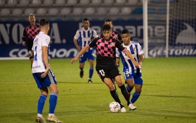Néstor Querol davant la Ponferradina diumenge a El Toralín | Roger Benet