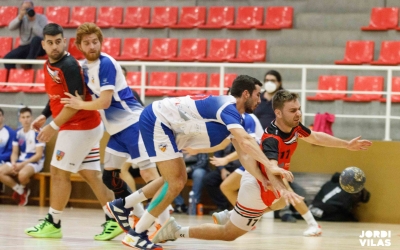 El Creu Alta ve de perdre a la pista de La Salle Montcada | Jordi Vilas