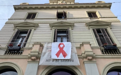 El llaç vermel a l'Ajuntament de Sabadell | Roger Benet