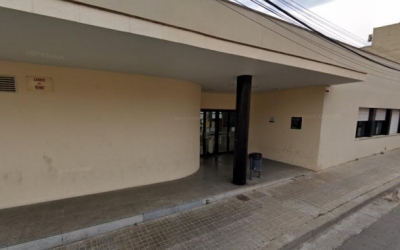 Façana del Consultori al Carrer del Remei | Google Street View