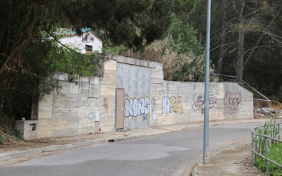 Façana de l'immoble del número 39 del carrer Segadors de Rubí on un intent de robatori ha acabat amb un mort i un detingut | ACN 