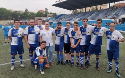 Imatge de l'equip arlequinat a Santa Coloma | CES