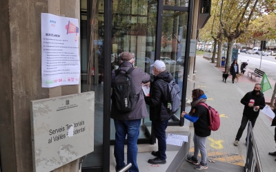 Acció aquest dimecres davant la seu territorial d'Educació | Pau Duran