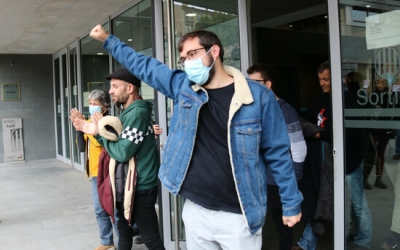 Èric Laredo a la sortida dels Jutjats de Manresa | ACN 