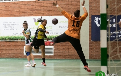 Imatge d'arxiu d'una Olga Pena que ahir va estar molt encertada a la porteria | Èric Altimis - OAR Gràcia