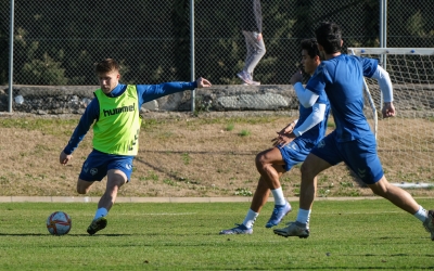 Aaron en una acció de l'entrenament d'avui al CAR | CES