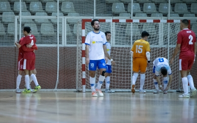 El Martorell de l'ex del Club Ferran Ruiz (a l'esquerre abraçant un company) és el segon classificat | Roger Benet