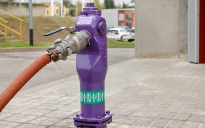 Punt de càrrega d'aigua regenerada/ Cedida Aigües de Sabadell