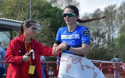 Marta Romance creuant la línia de meta al Campionat de Catalunya | @martaaromance