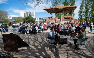 Vista general del monòlit inaugurat avui al migdia | Roger Benet