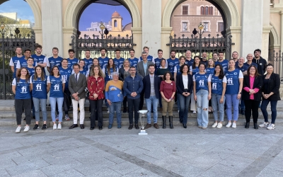 Fotografia de família a la façana | Pau Vituri