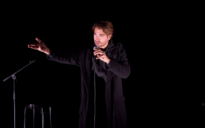 Enric Cambray vindrà amb l'espectacle 'Hamlet.01' escrit per Sergi Belbel | Cedida