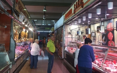 Interior del Mercat de la Creu Alta, en una imatge d'arxiu/ Mercat de la Creu Alta