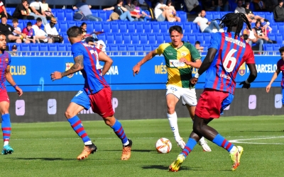 Altimira dissabte al Johan Cruyff envoltat de rivals | CES