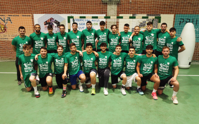 La plantilla de l'OAR, en l'últim entrenament abans de viatjar | Dron del Roger Benet