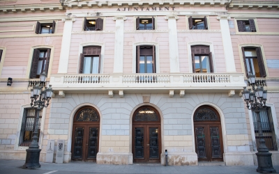 Exterior de l'Ajuntament de Sabadell, en una imatge d'arxiu/ Roger Benet