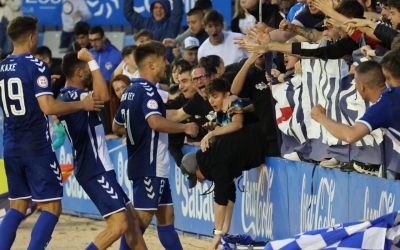 Aarón, a la celebració del 2-0 | CES