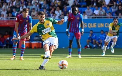 Jacobo, xutant el penal del 0-1 al Johan Cruyff | CES