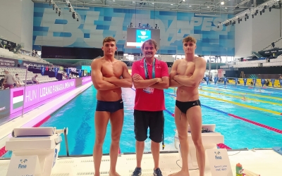 El tècnic Casti entre Sergio De Celis i Carles Coll | Cedida