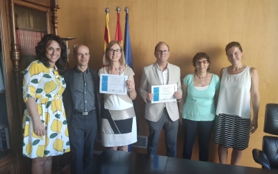 Acte de lliurament de diplomes de reconeixement a la tasca de les lletrades i lletrats d'ofici Maribel Custal i Vicenç López aquesta tarda | ICASBD