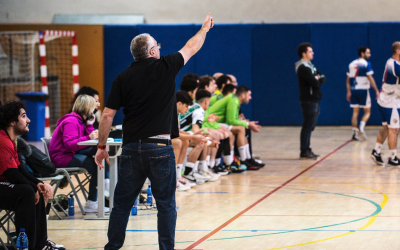 Ramon Salmurri, dirigint l'equip en l'últim derbi contra l'OAR - Èric Altimis