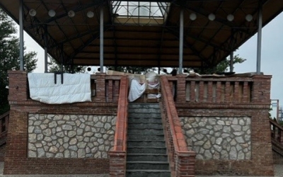 La glorieta del Taulí, ocupada/ Carles Girvent