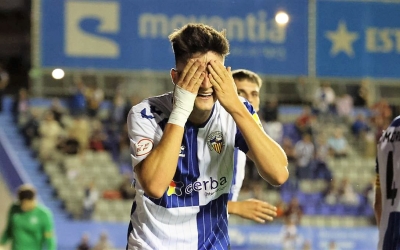 Pau Víctor celebra el seu gol dissabte a la Nova Creu Alta | CES