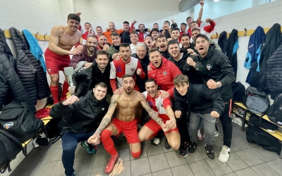 El Can Rull, celebrant el triomf al vestidor visitant | Pau Vituri